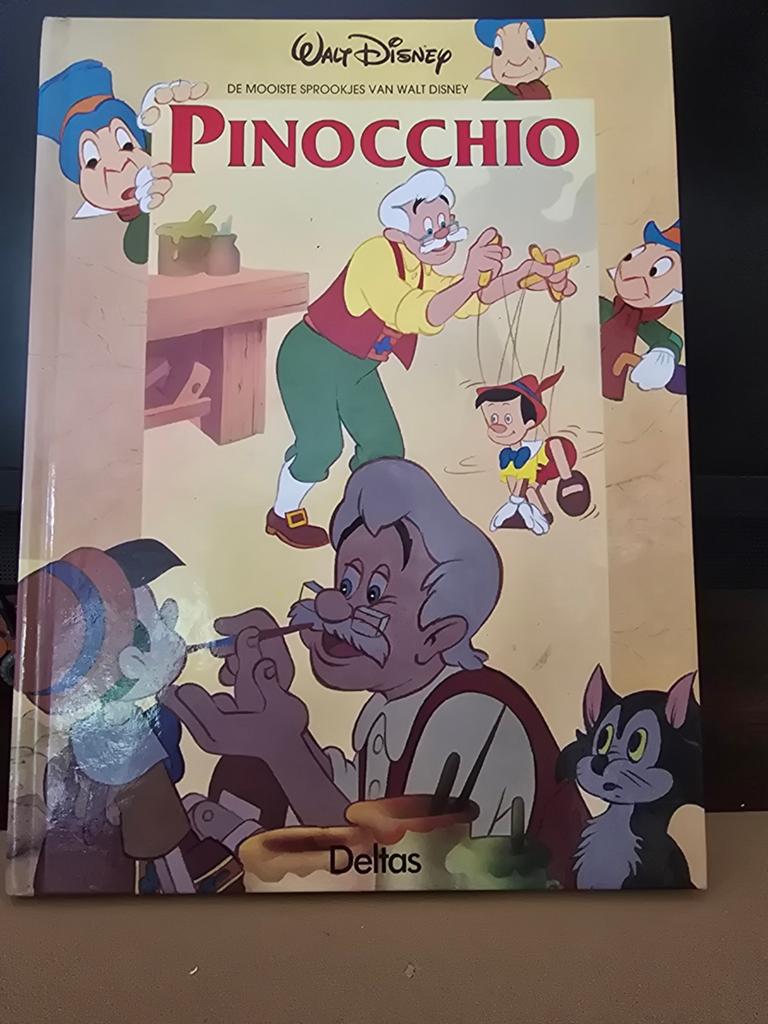 Walt Disney's Pinocchio - De Mooiste Sprookjes, Ophalen of Verzenden, Gelezen, Walt Disney
