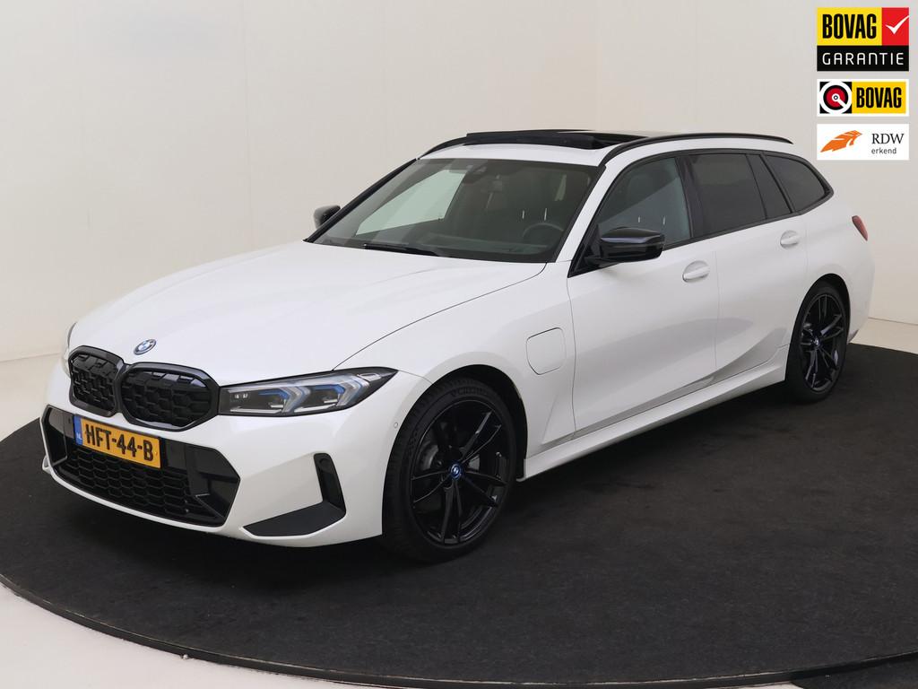 BMW 3-serie Touring 330e M-Sport Trekhaak/Widescreen/H&K, 1998 cc, Gebruikt, 4 cilinders, Met garantie (alle)