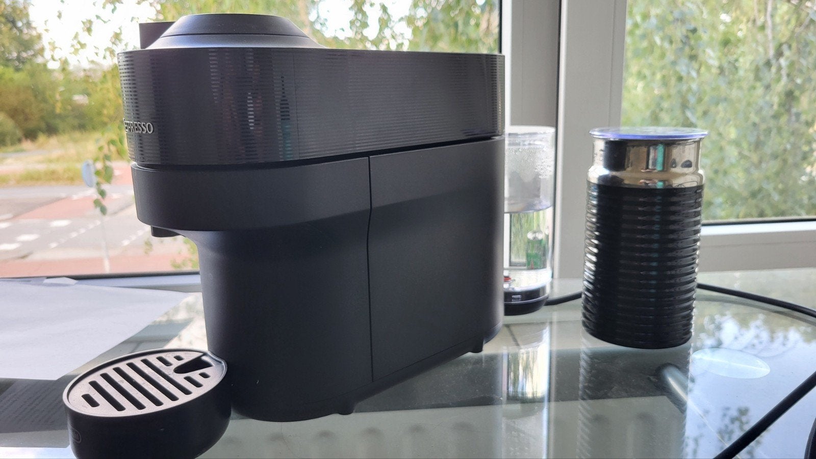 Nespresso Vertuo Pop & Aeroccino 3 - Zo goed als nieuw, Koffiepads en cups, Koffiemachine, Ophalen of Verzenden, Zo goed als nieuw