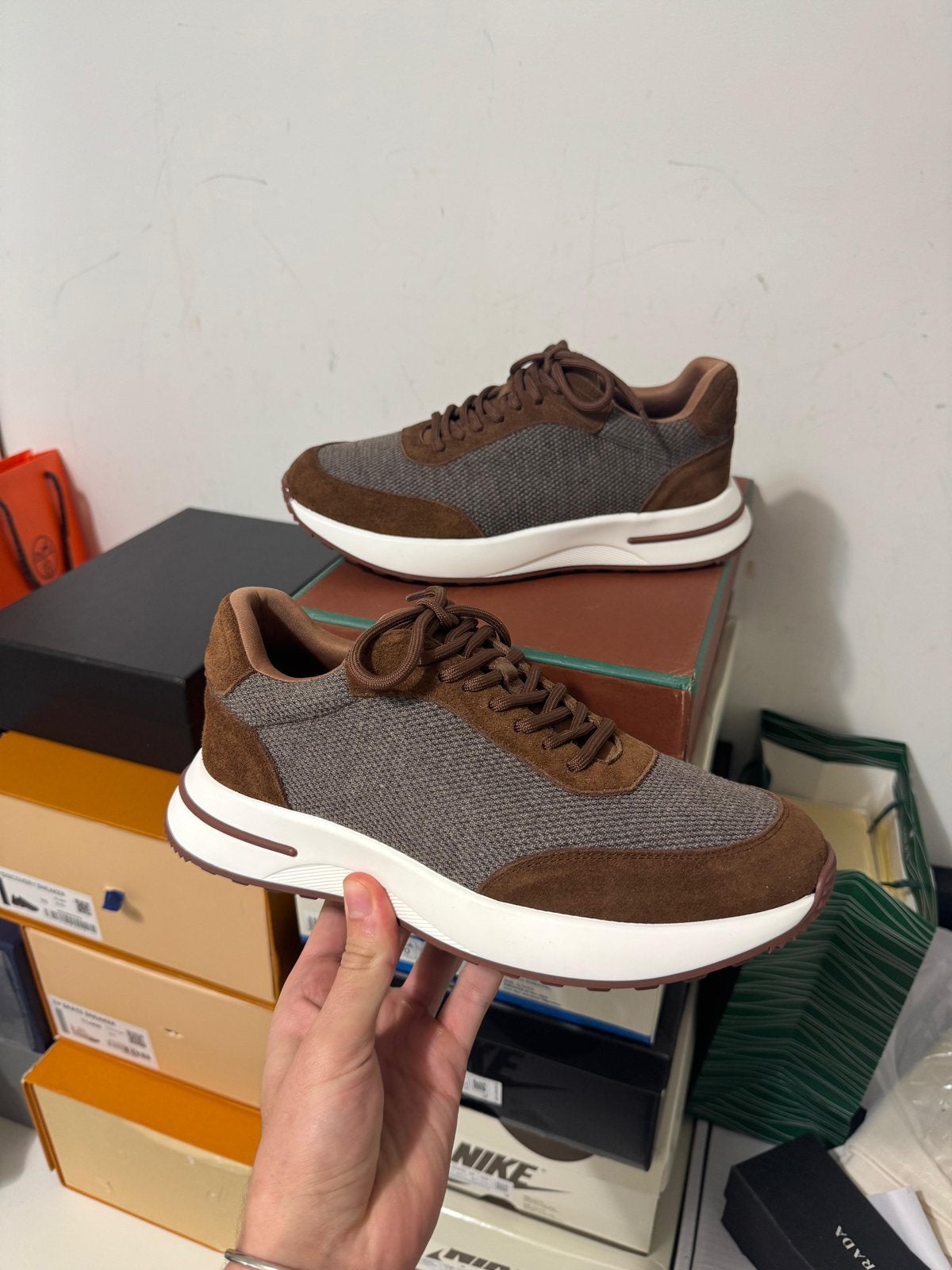 Loro Piana Week End Walk bruin, Ophalen of Verzenden, Nieuw, Bruin