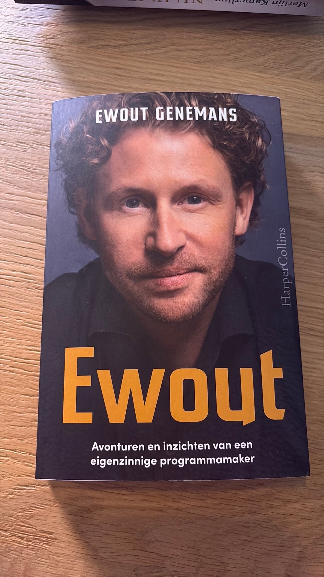 Ewout - Avonturen en inzichten van een eigenzinnige programm, Ophalen of Verzenden, Zo goed als nieuw