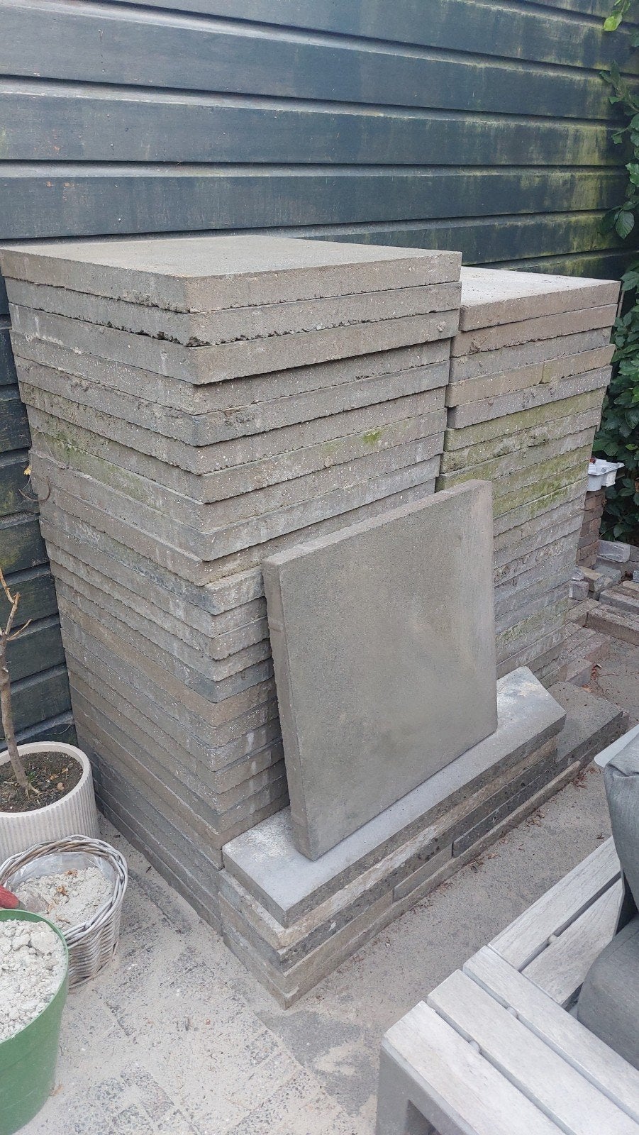 55 grijze beton terrastegels 60 x 60 cm, in goede staat!, Tuin en Terras, Tegels en Klinkers, Ophalen, Gebruikt, 10 m² of meer