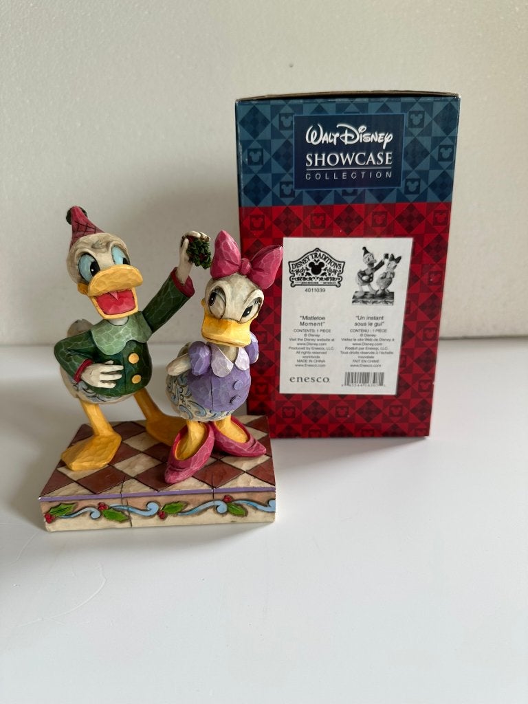 Disney Traditions, Verzamelen, Disney, Ophalen of Verzenden, Donald Duck, Zo goed als nieuw, Beeldje of Figuurtje