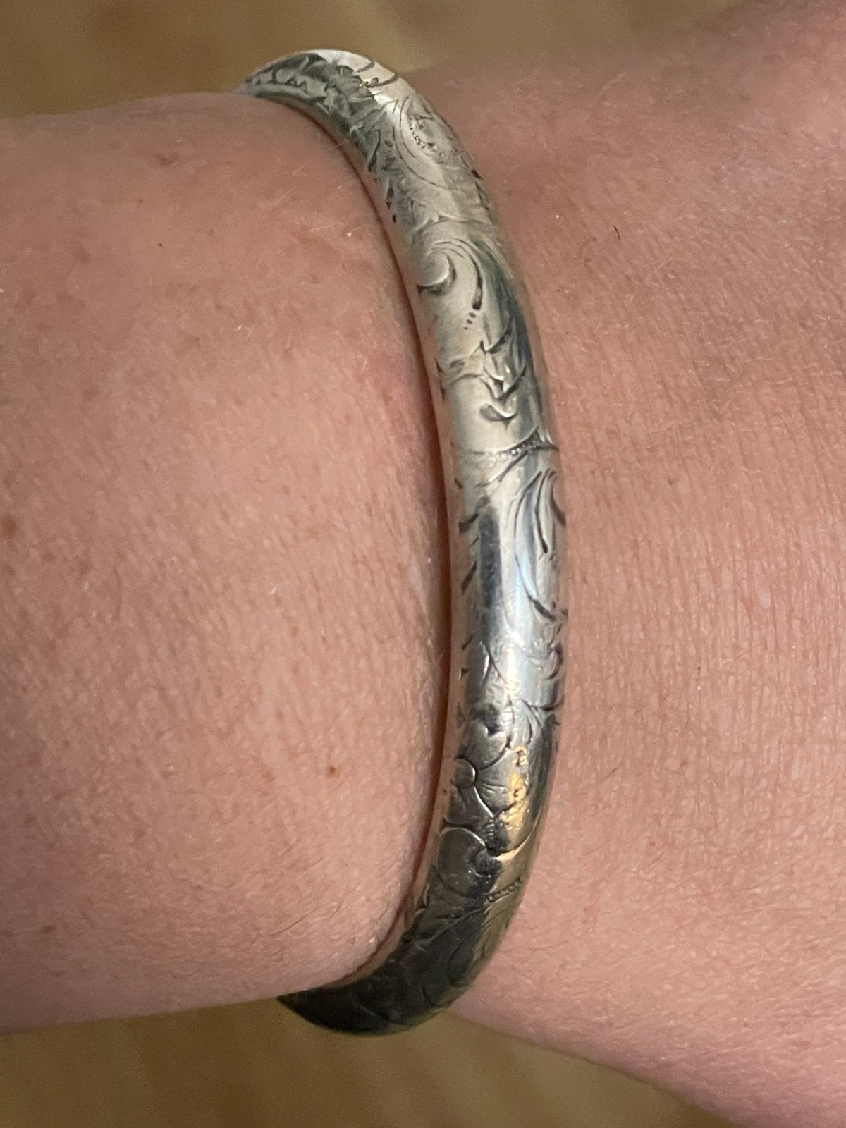 Antiek zilveren slavenarmband sierlijke gravures 25.53 gram, Ophalen of Verzenden, Zilver, Armband
