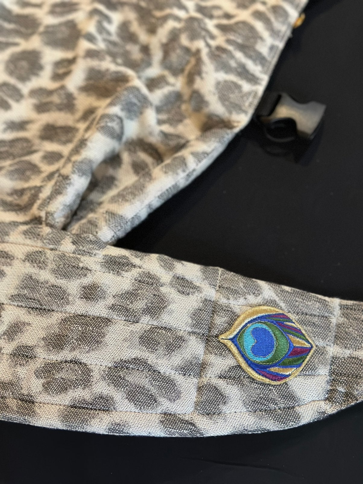 Artipoppe draagzak incl. Accessiore €45,-, Buik of Rug, Zo goed als nieuw, Draagzak, Ophalen