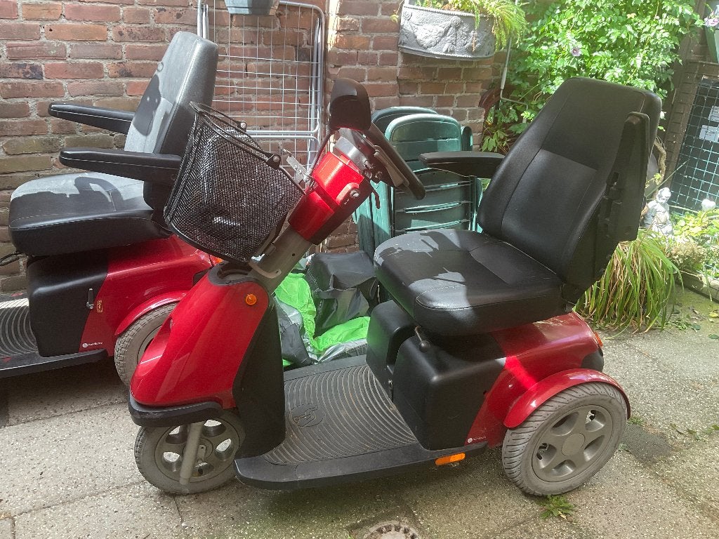 Trophy scootmobiel, Gebruikt, 16 t/m 25 km, 16 km/u of meer, Ophalen