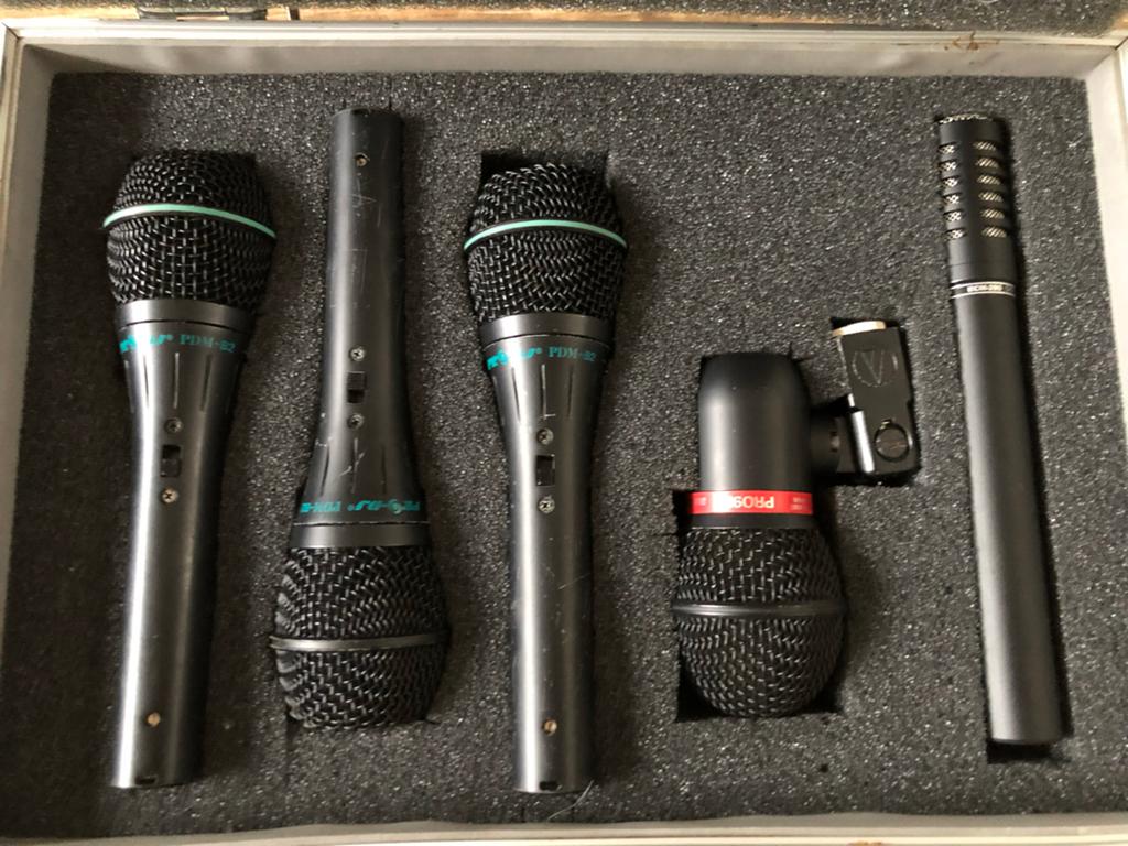 Microfoonset voor drums in stevige koffer, Ophalen of Verzenden, Zo goed als nieuw, Instrumentmicrofoon