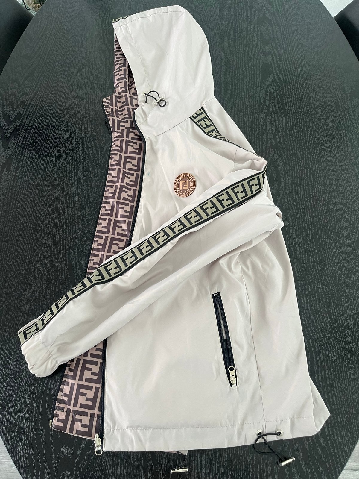 Fendi Reversible Windbreaker Jas Maat S, Ophalen, Zo goed als nieuw, Maat 36 (S), Beige