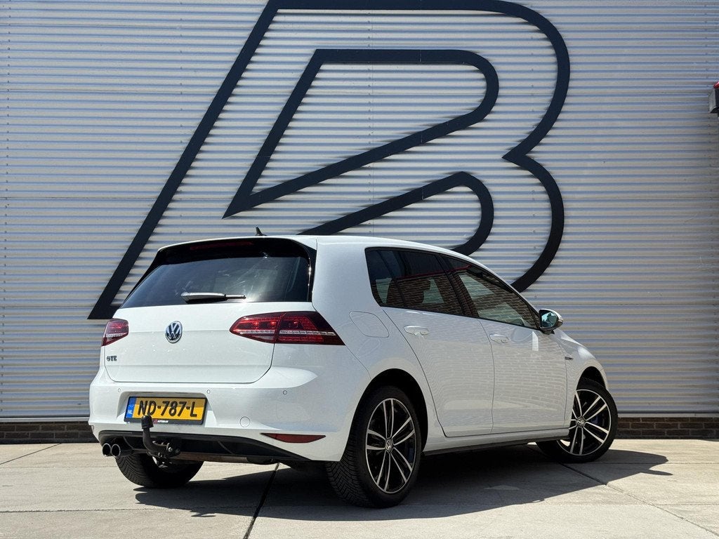 Volkswagen Golf 1.4 TSI GTE 2e Eigenaar|Navi|Carplay|PDC V+A, Auto's, Volkswagen, Stof, Gebruikt, 4 cilinders, Wit