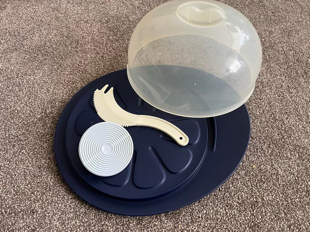 Tupperware Kaas Serveerplank met Deksel en Mesje, Ophalen of Verzenden, Zo goed als nieuw, Overige typen