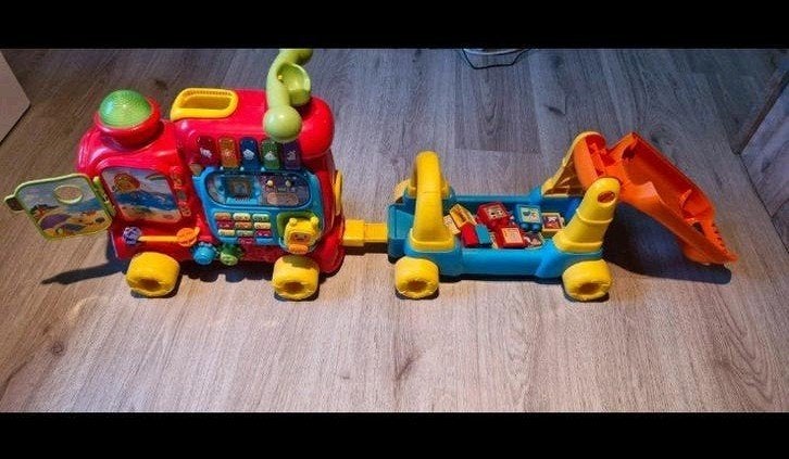 Vtech locomotief a,b,c, Ophalen of Verzenden, Zo goed als nieuw