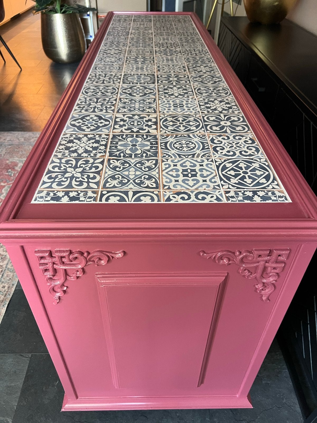 Unieke dressoir met Portugese tegels - Handgemaakt, Huis en Inrichting, Ophalen, Met klep(pen), 150 tot 200 cm, Zo goed als nieuw