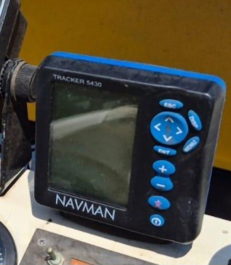 aangeboden een navman 5430 en sonar fish finder, Ophalen of Verzenden, Gebruikt, Kaartplotter of Fish Finder