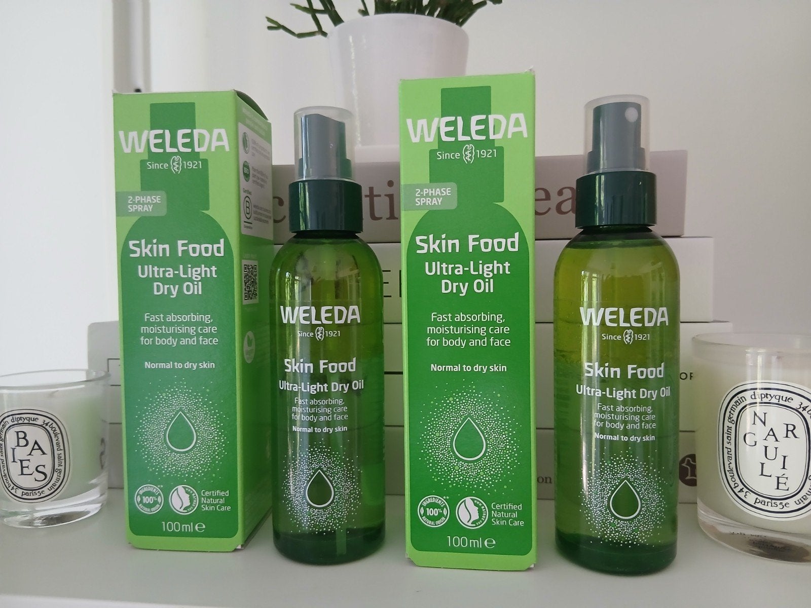 2 Weleda Skin Food Ultra-Light dry oil spray nu samen €12,50, Ophalen of Verzenden, Nieuw, Bodylotion, Crème of Olie