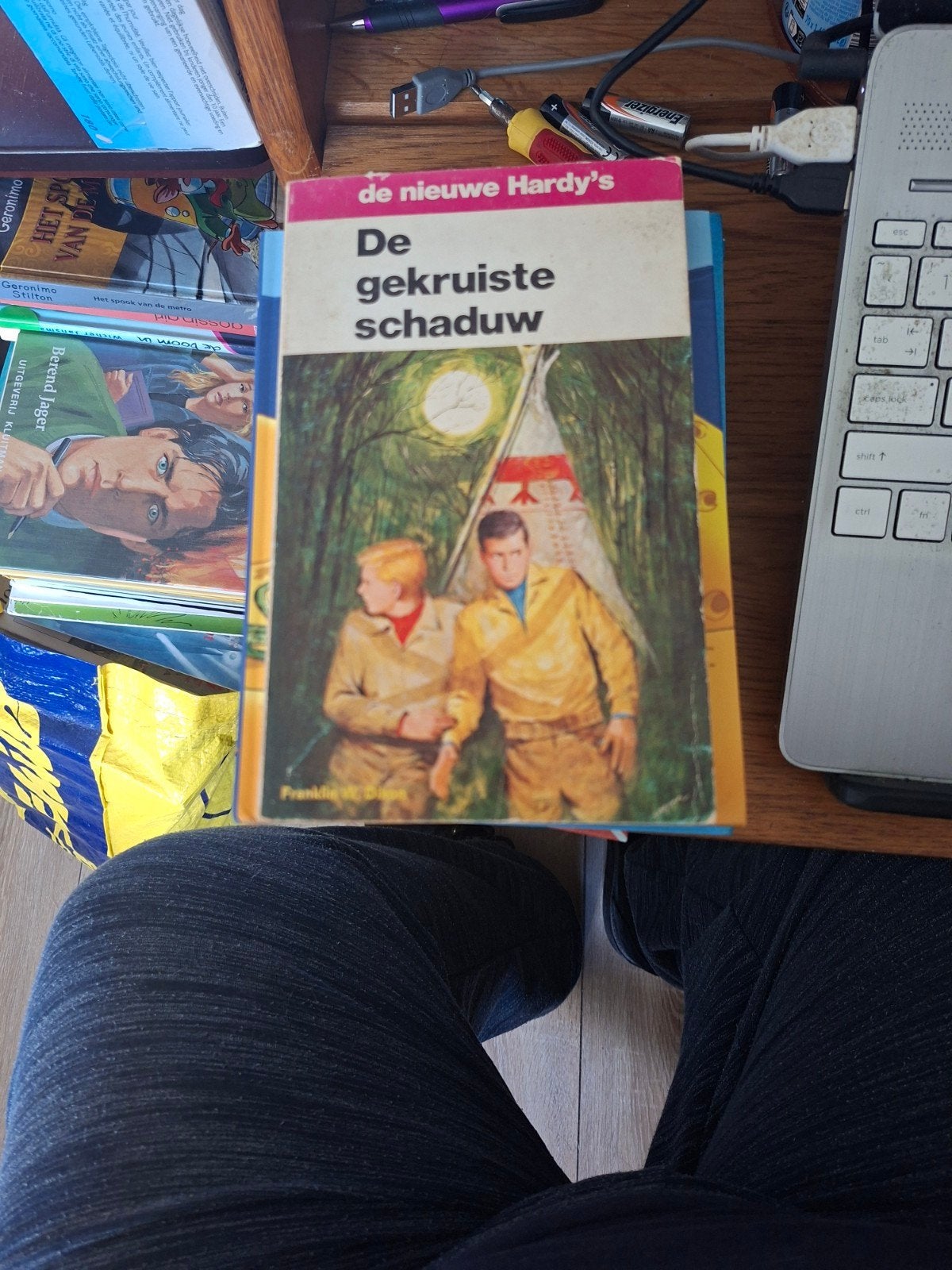 De Gekruiste Schaduw - De Nieuwe Hardy's, Boeken, Ophalen of Verzenden, Gelezen, Franklin W. Dixon