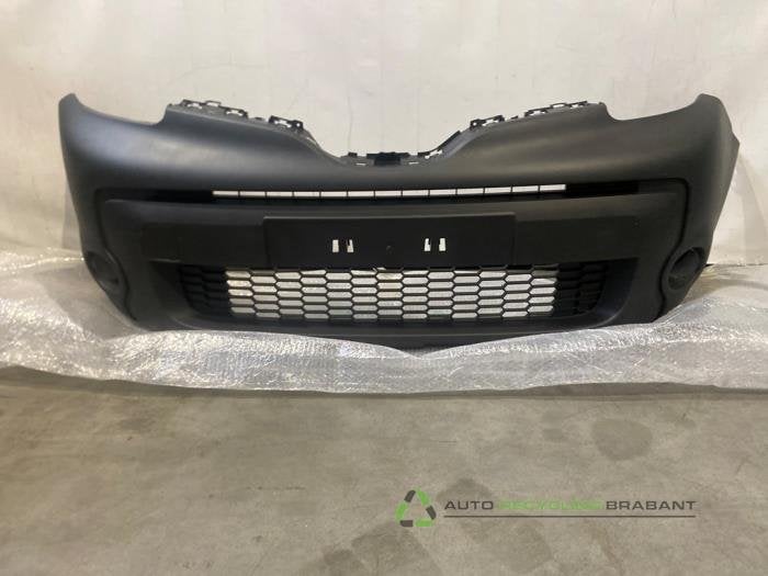 Voorbumper van een Renault Kangoo, Auto-onderdelen, Gebruikt, -, Renault, -