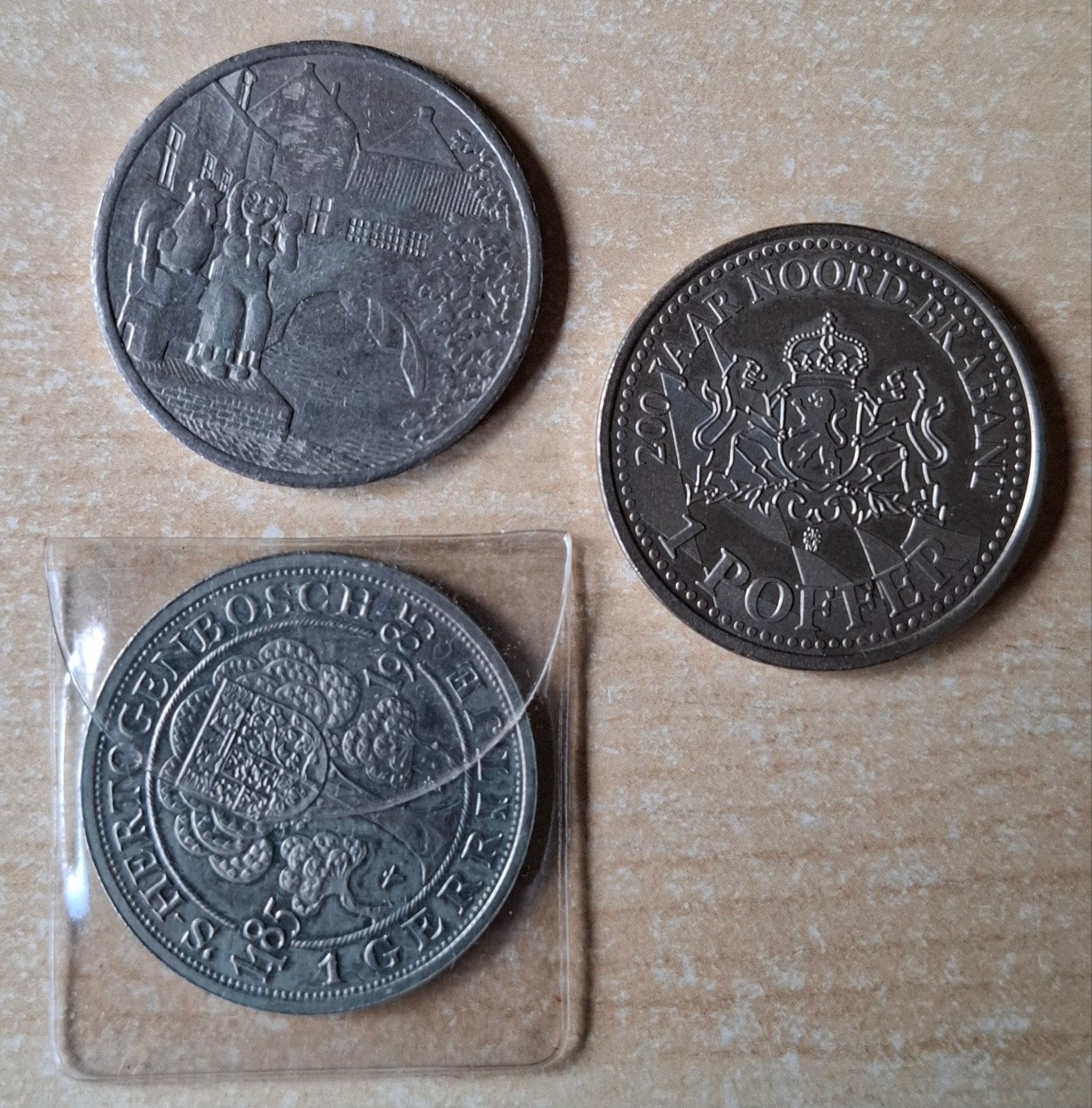 Brabantse Poffer en 2x Gerritje, Ophalen of Verzenden, Overige landen, 2 euro
