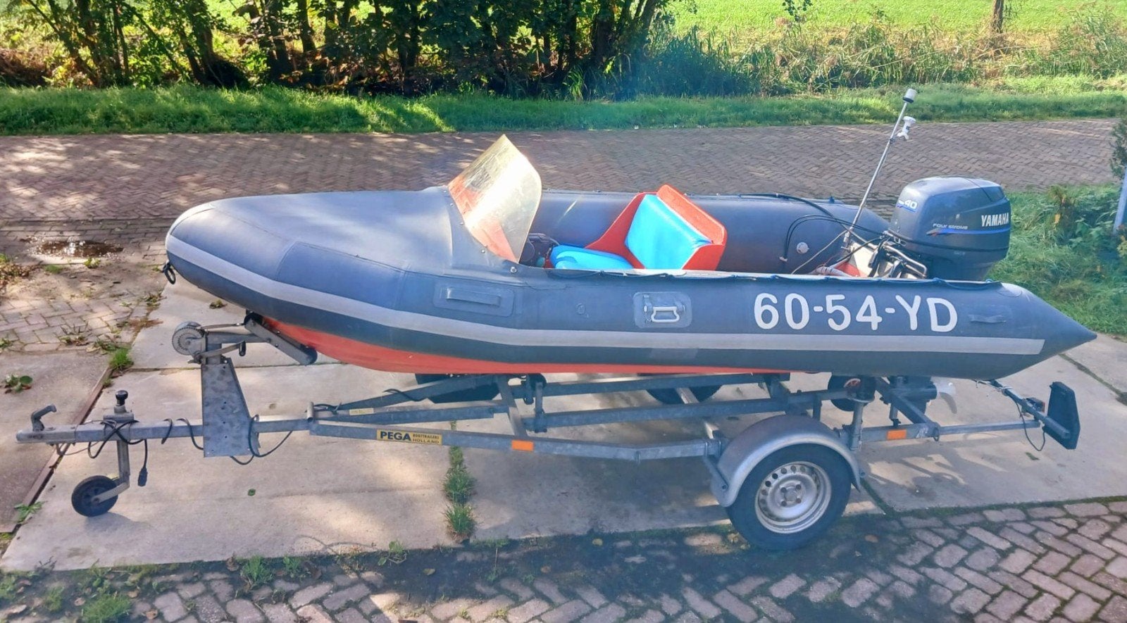 Avon 380 Rib met 40PK Yamaha Viertakt en Pega trailer, Watersport en Boten, Avon, Gebruikt, 40 pk, Ophalen
