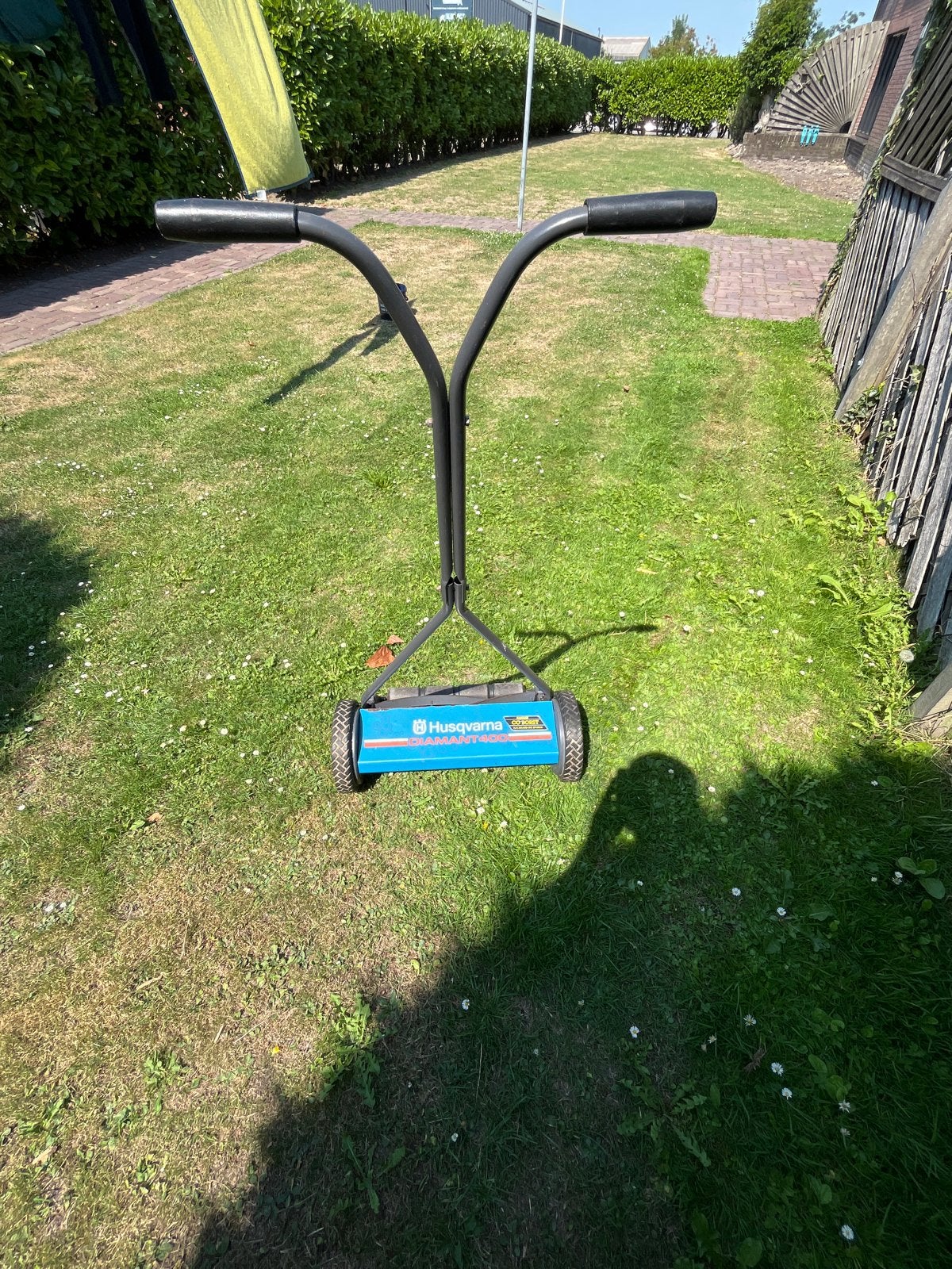 Husqvarna handgrasmaaier - Linker band draait niet, Kooimesmaaier, Ophalen of Verzenden, Gebruikt, Handgrasmaaier