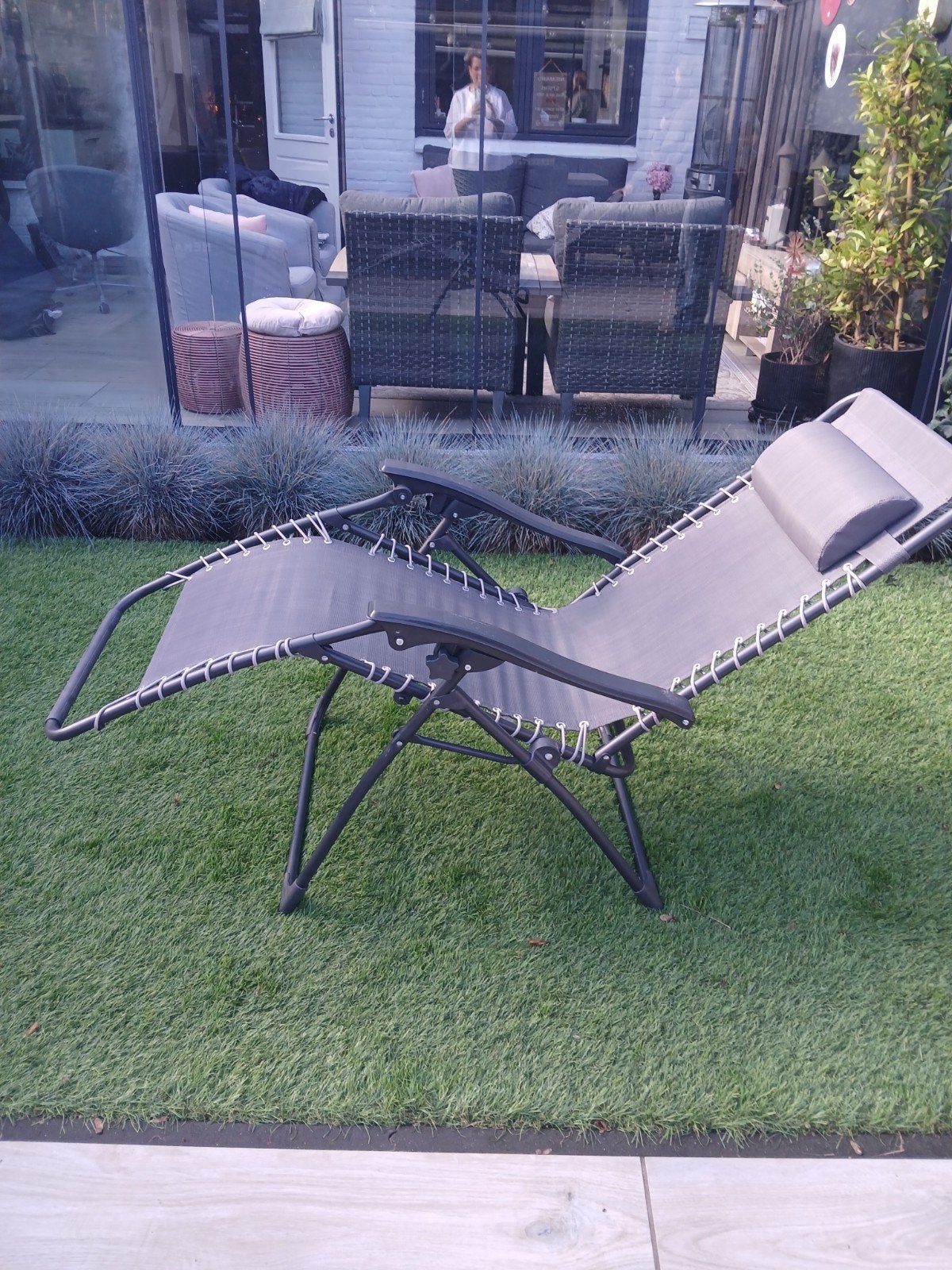 Comfortabele verstelbare relaxstoel voor buiten, Tuin en Terras, Ophalen, Zo goed als nieuw, Textileen, Inklapbaar