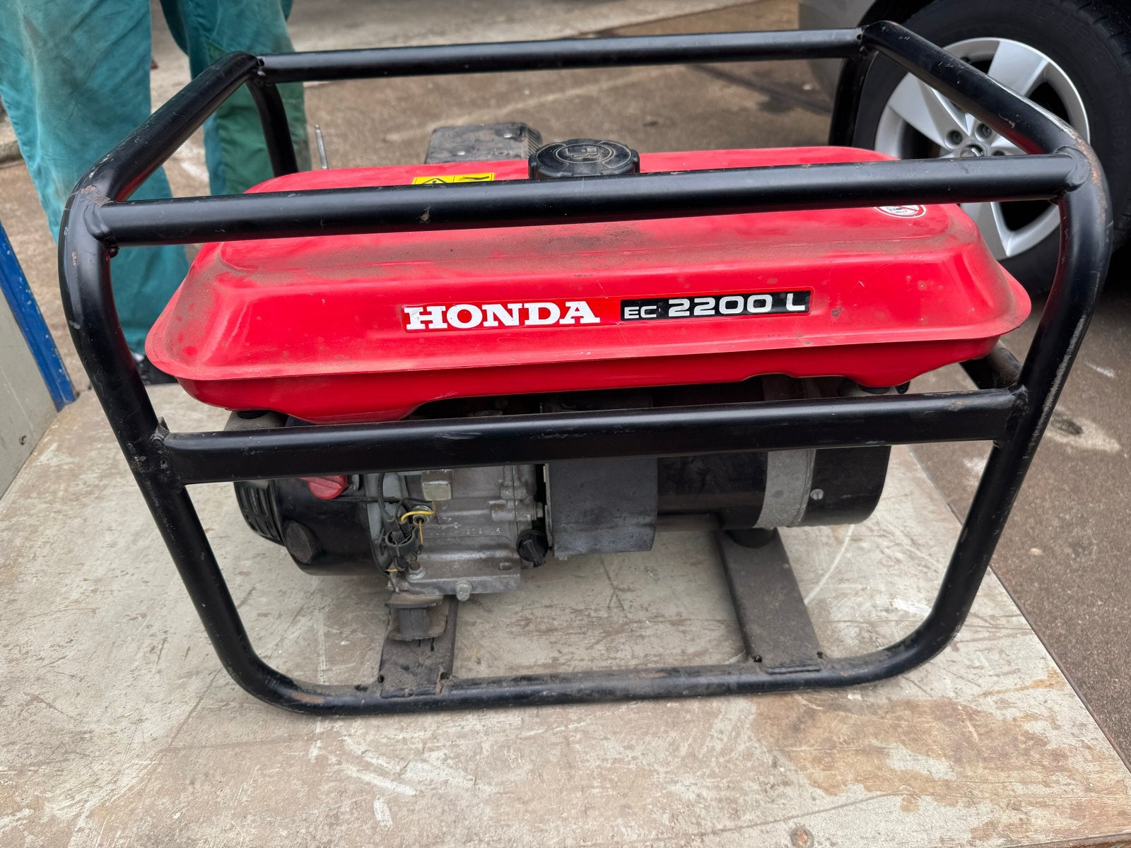 Honda EC 2200 L Aggregaat - Volle tank, net onderhoud, Ophalen of Verzenden, Gebruikt, Minder dan 5 kVA, Benzine
