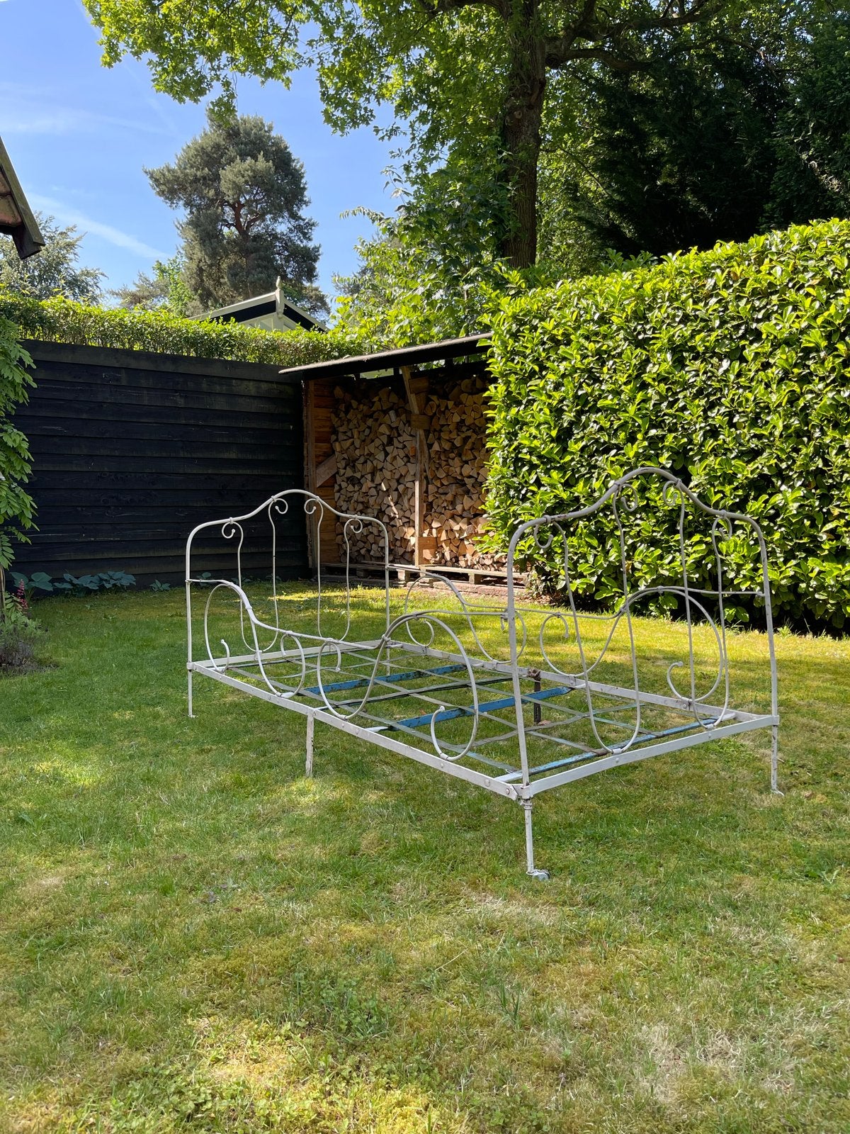 Frans ijzeren antiek bed, Ophalen, Gebruikt, Ledikant