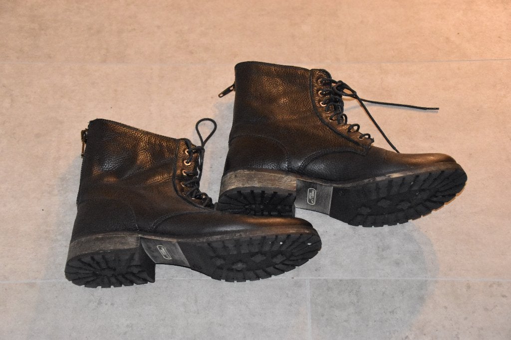 mooie zgan zwarte leren boots Kiomi maat 41, Zwart, Ophalen of Verzenden, Zo goed als nieuw, Kiomi
