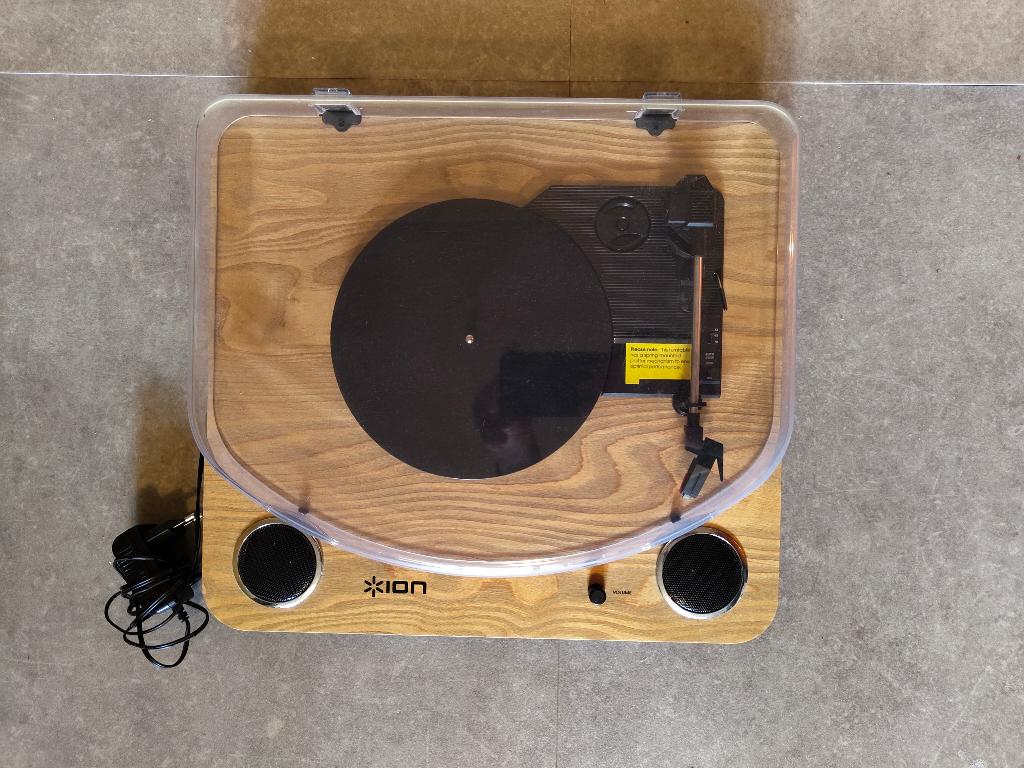 ION platenspeler met auto stop (klein defect), Audio, Tv en Foto, Platenspelers, Gebruikt, USB-aansluiting, Platenspeler, Ophalen