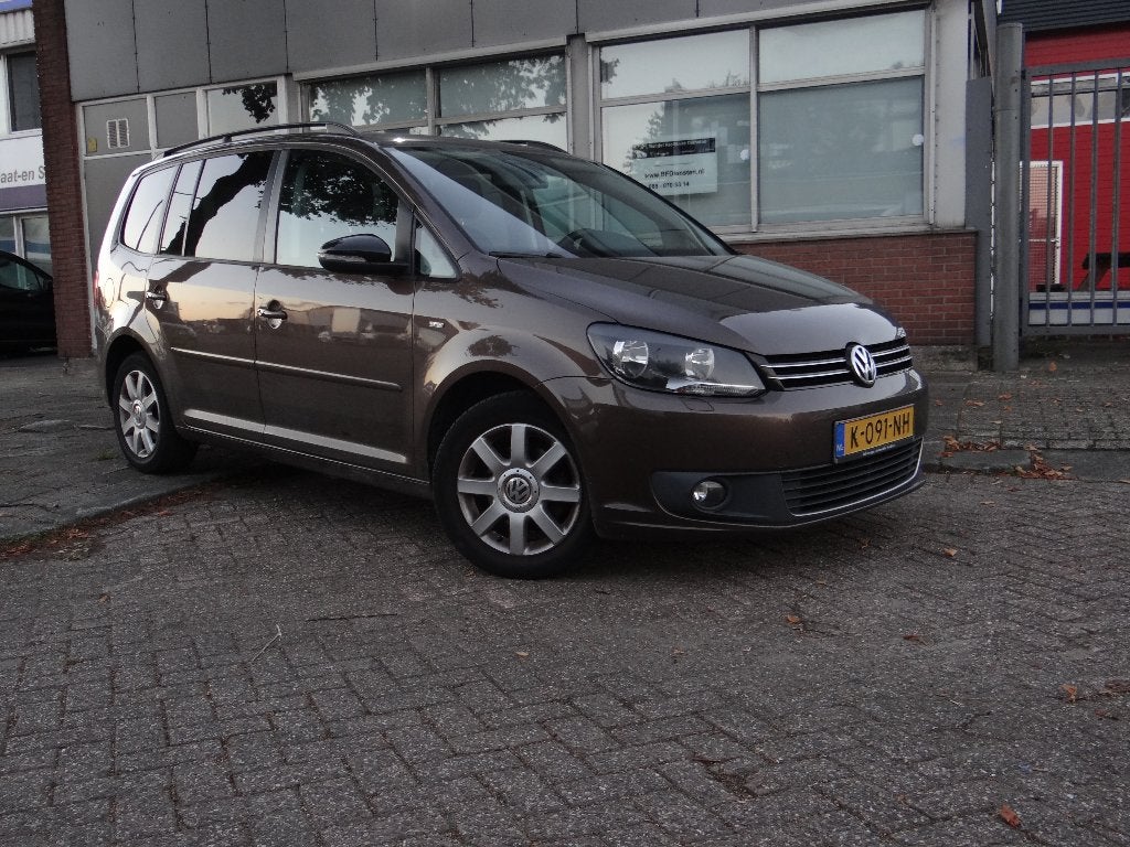 W TOURAN 1.2 TSI /2012 /HANDGESCHAKELD/7-PERSOONS, Auto's, Voorwielaandrijving, Euro 5, Zwart, 4 cilinders