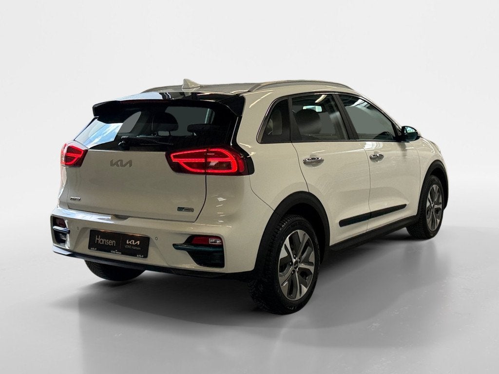 Kia e-Niro DynamicLine 64 kWh, Auto's, Automaat, 12 maanden, Gebruikt, 1712 kg