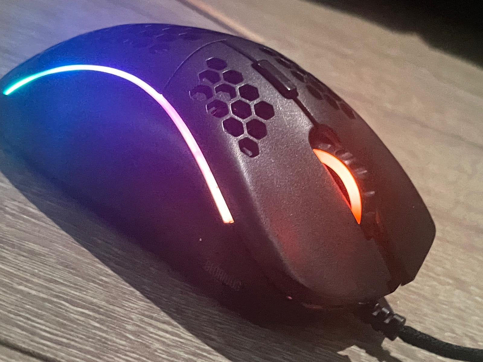 Glorius model d muis, Computers en Software, Muizen, Ophalen, Zo goed als nieuw