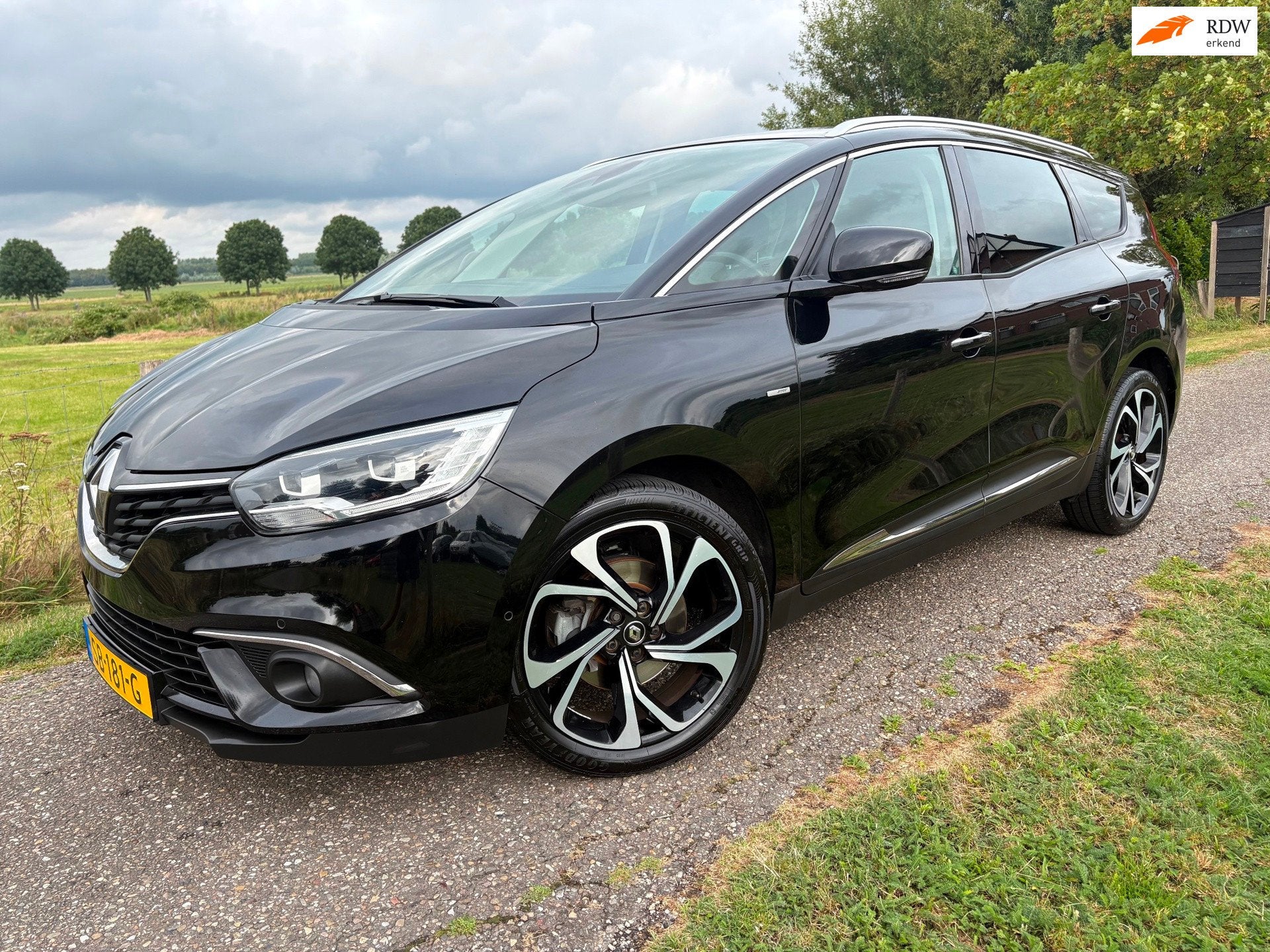Renault Grand Scénic 1.2 TCe Bose|Leder|1e Eigenaar|2018, Auto's, Voorwielaandrijving, Dealer onderhouden, Gebruikt, Euro 6