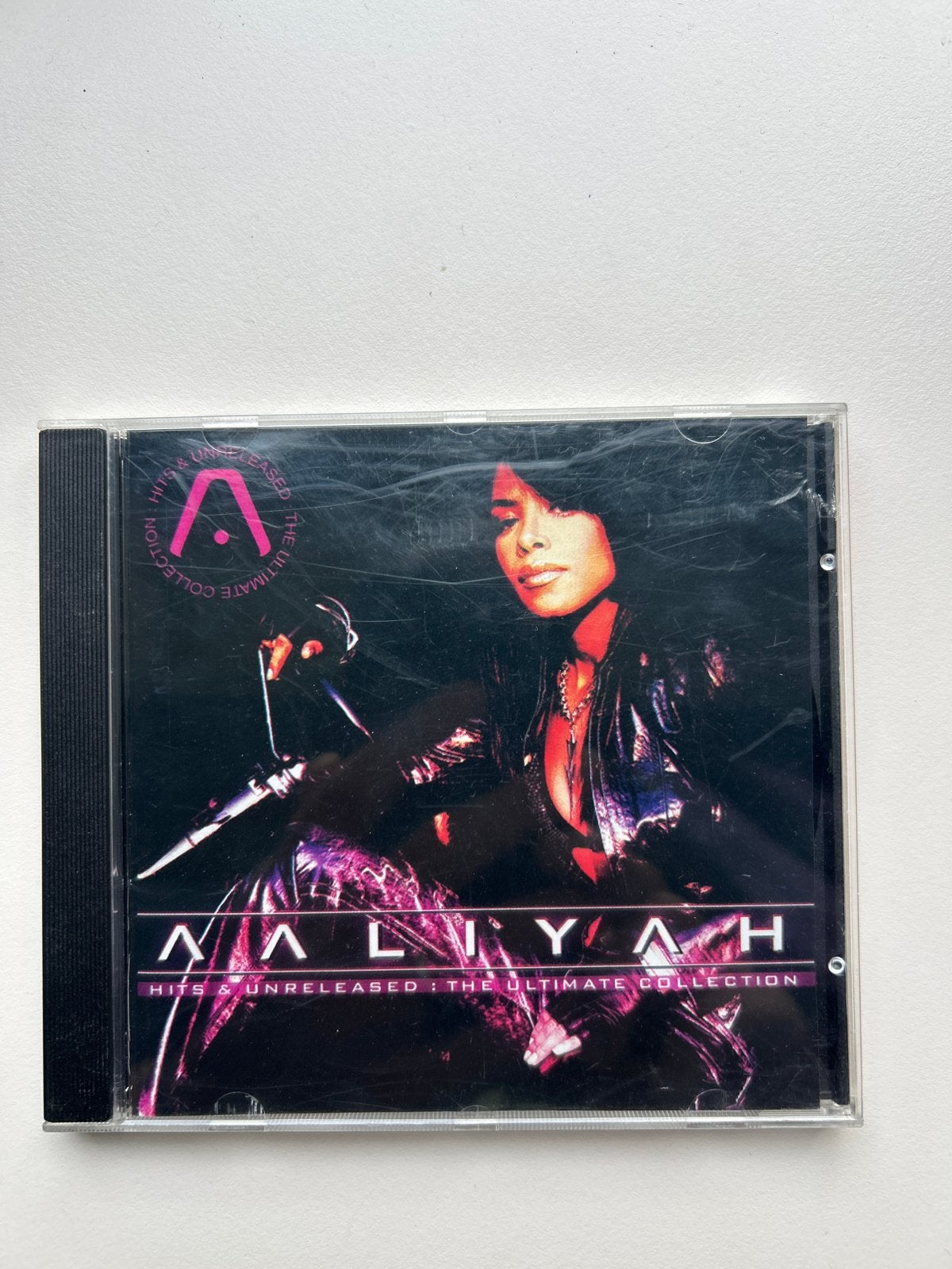 Aaliyah - Hits & Unreleased: The Ultimate Collection CD, Gebruikt, Met bonustracks, Ophalen of Verzenden, Verzamelalbum