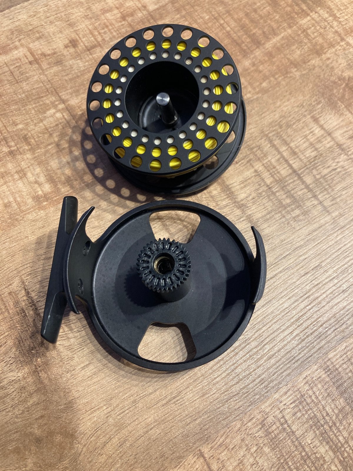 Lamson Radius 2.0 + res. spoel + Rio lijn Nw.st.  !, Watersport en Boten, Hengelsport | Vliegvissen, Ophalen of Verzenden, Nieuw