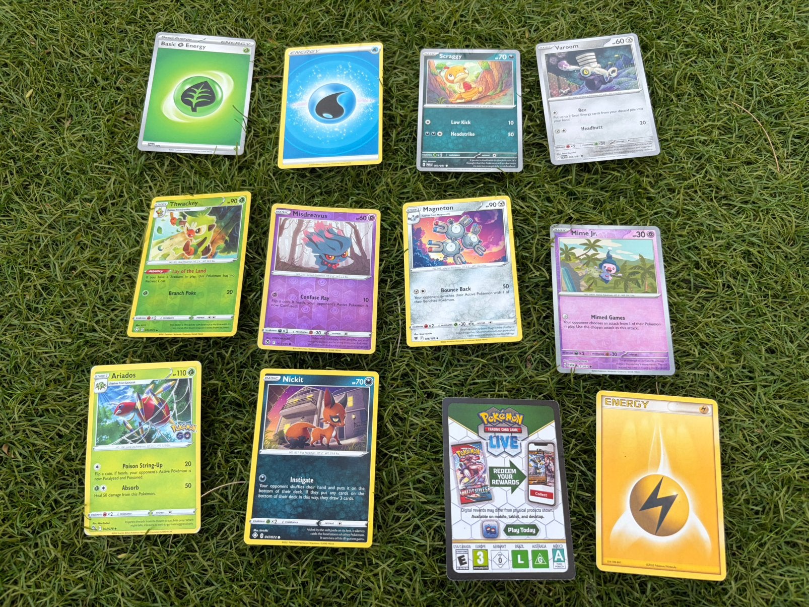 182 Pokemon kaartjes, Ophalen of Verzenden, Zo goed als nieuw, Speelkaart(en)