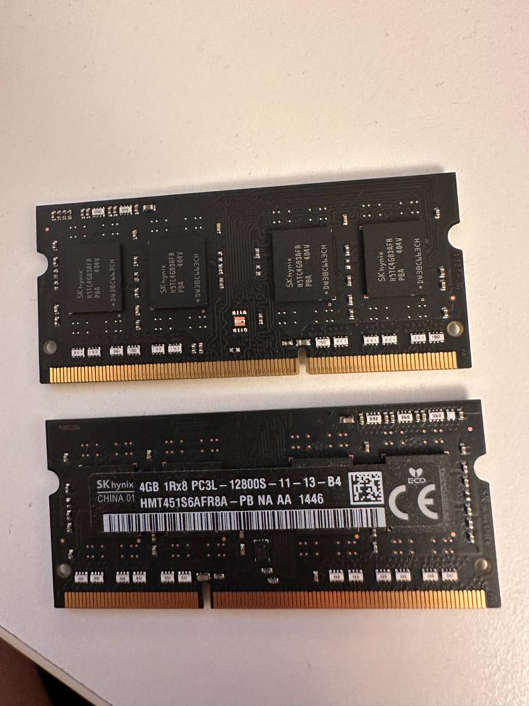 SK Hynix 4GB DDR3L RAM Geheugen (2 stuks), Computers en Software, RAM geheugen, Gebruikt, DDR3, Ophalen of Verzenden, Laptop