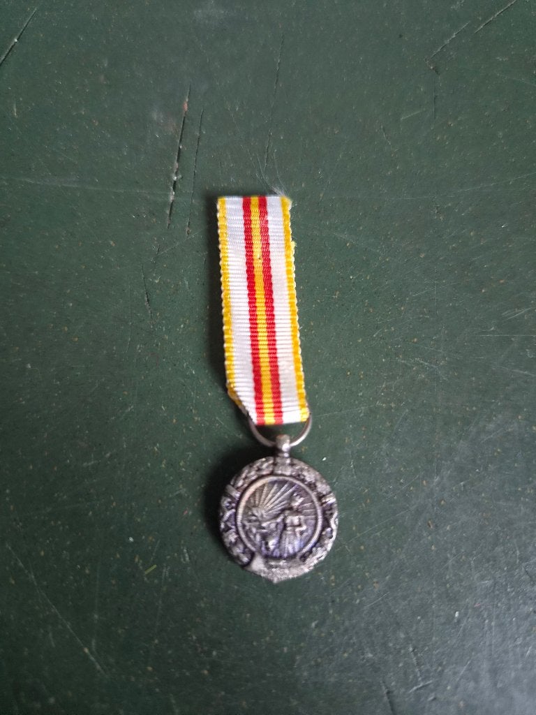 Spaanse Burgeroorlog, Militaire medaille, miniatuur, Ophalen of Verzenden, Landmacht, Overige gebieden, Lintje, Medaille of Wings