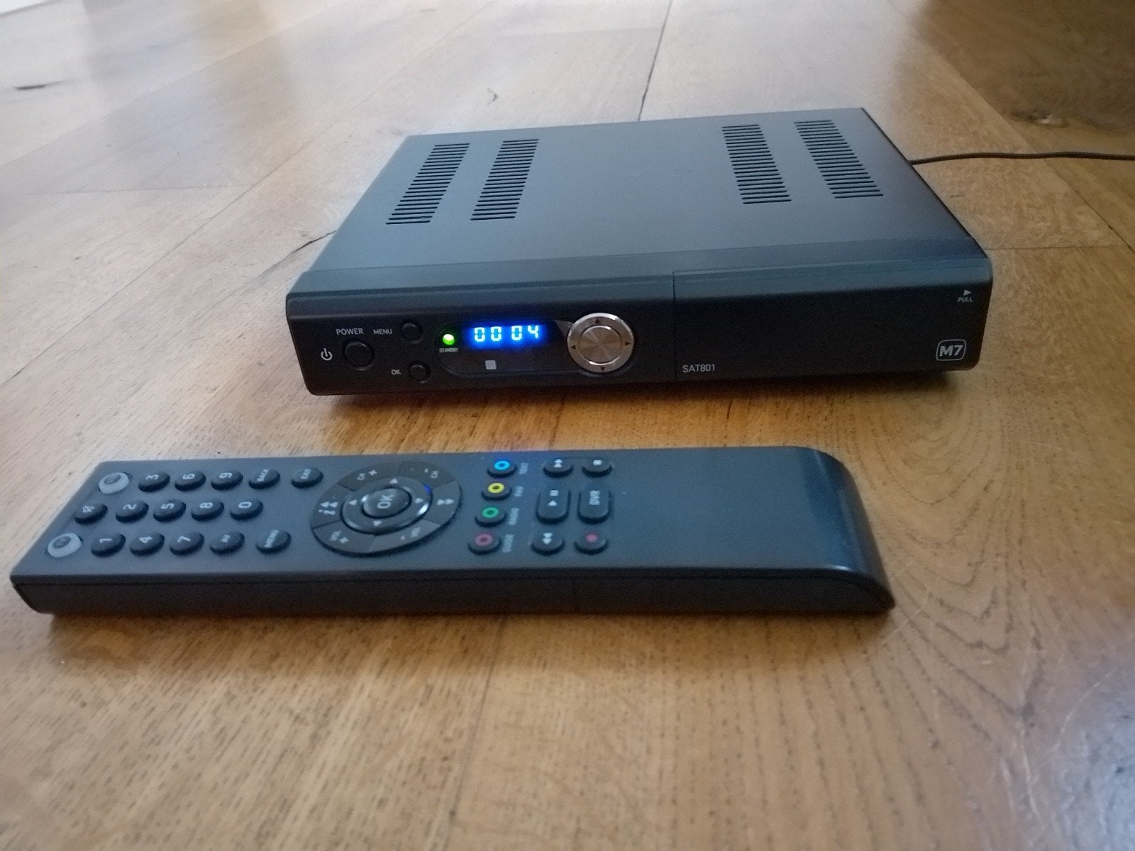 Complete schotelset met ontvanger en mast, Ophalen of Verzenden, Zo goed als nieuw, Overige merken