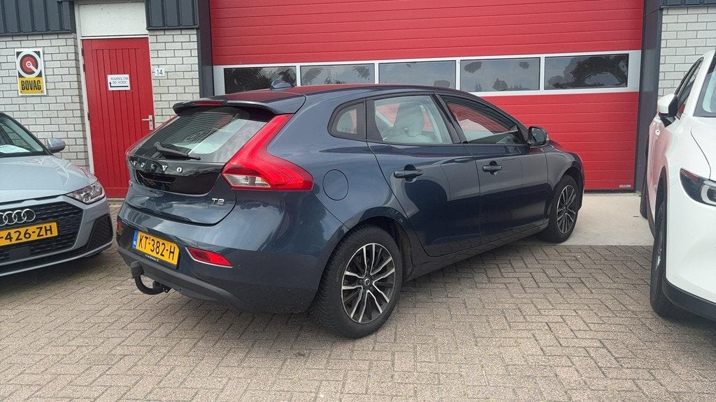 Volvo V40 2.0 T2 Nordic+ TREKHAAK / STANDKACHEL / FULL LED /, Auto's, Volvo, Voorwielaandrijving, Gebruikt, Euro 6, 4 cilinders