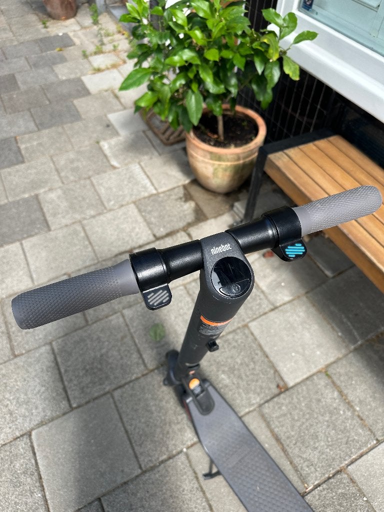 Segway Ninebot KickScooter ES2, Ophalen, Zo goed als nieuw, Elektrische step (E-scooter), Segway-Ninebot