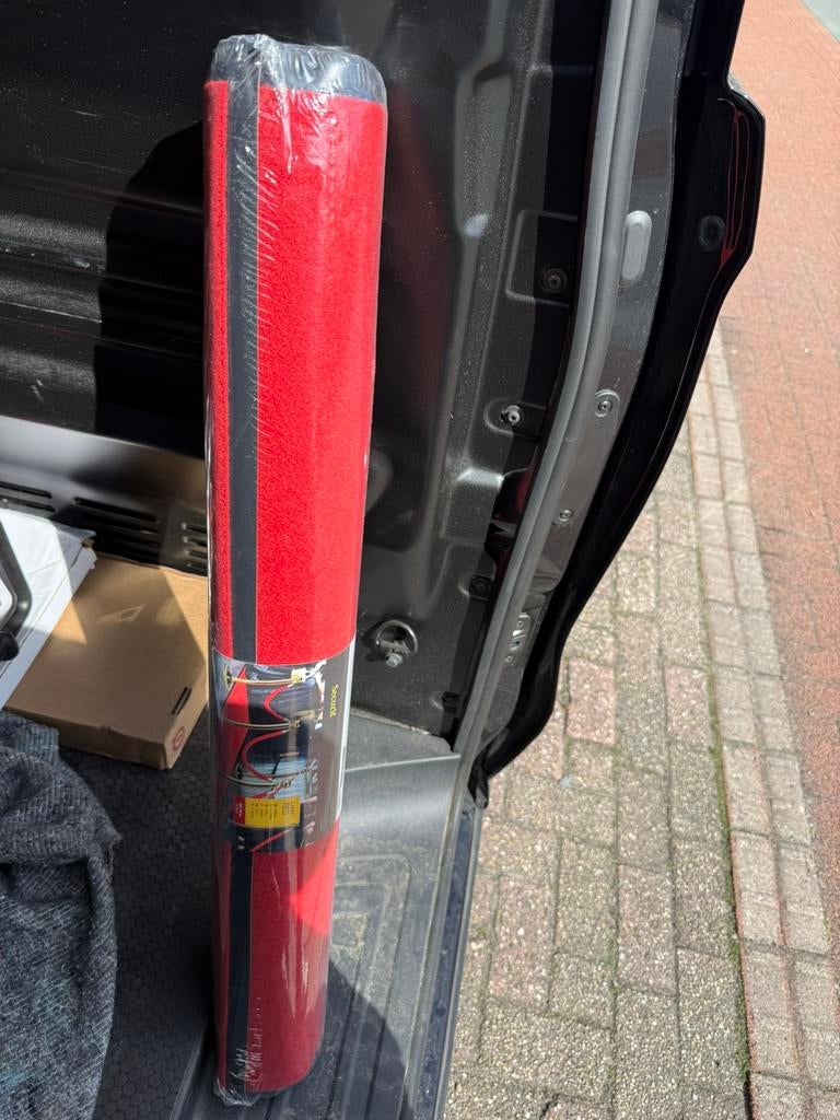 Rode loper ( zie foto voor maten ), Doe-het-zelf en Verbouw, Zeil en Folie, Ophalen of Verzenden, Zo goed als nieuw, Minder dan 5 m²