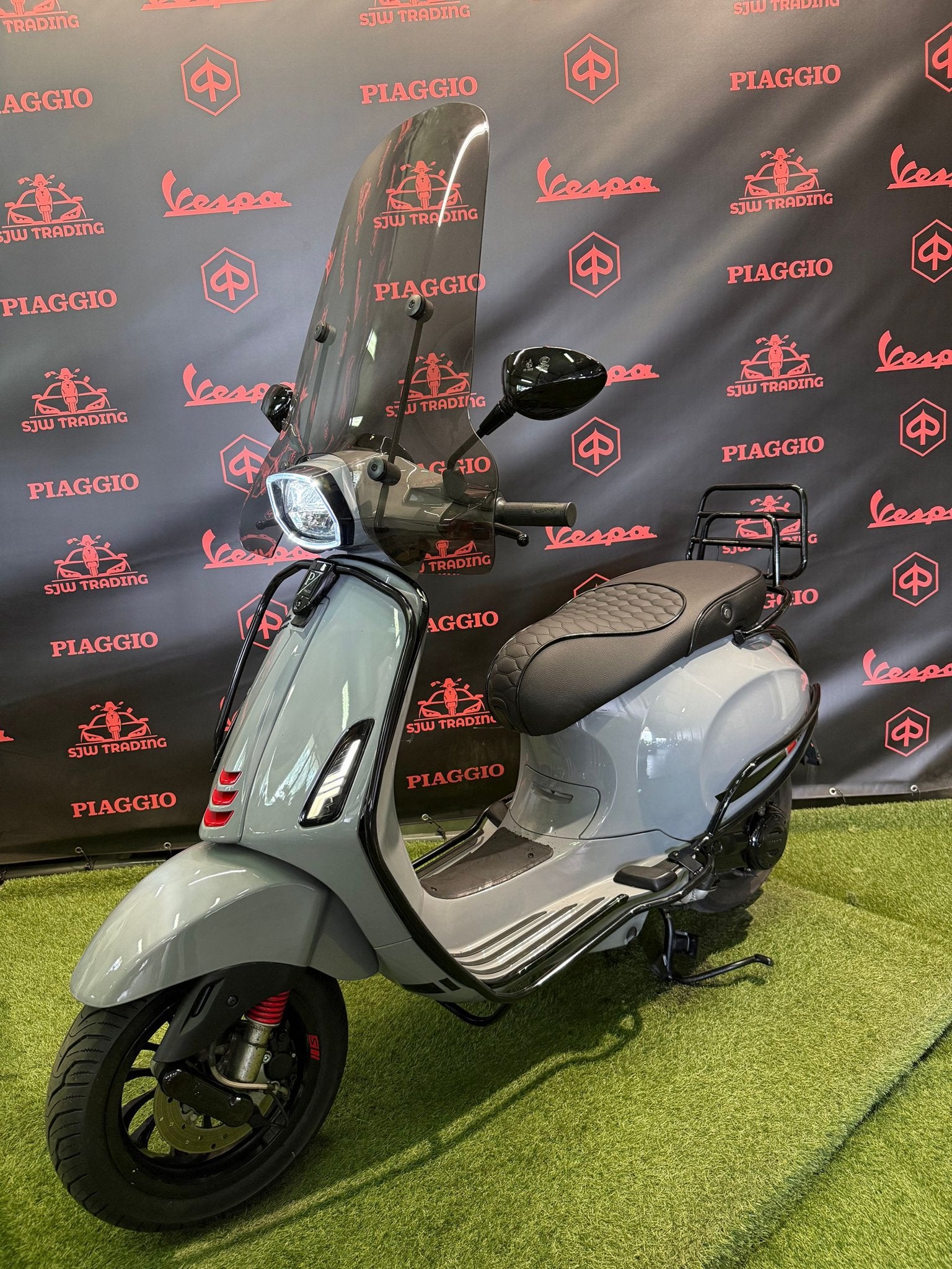 Vespa Sprint 2018 Brom! Nardo Grey / RS Zadel / Garantie!