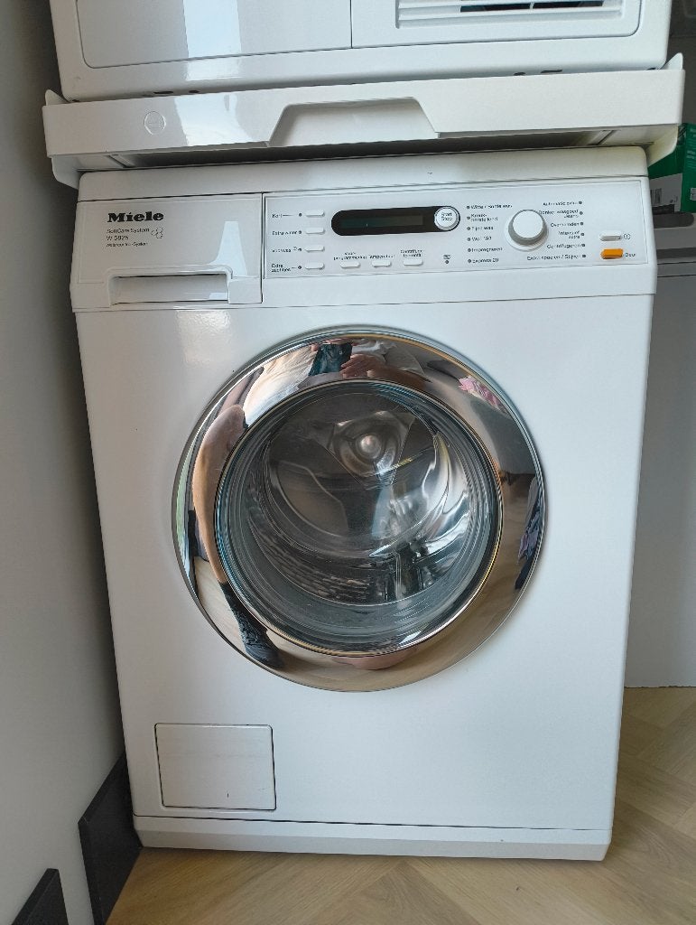 Miele W5825 SoftCare wasmachine 7kg 1600 toeren, Witgoed en Apparatuur, Wasmachines, Ophalen, 6 tot 8 kg, Gebruikt, Minder dan 85 cm