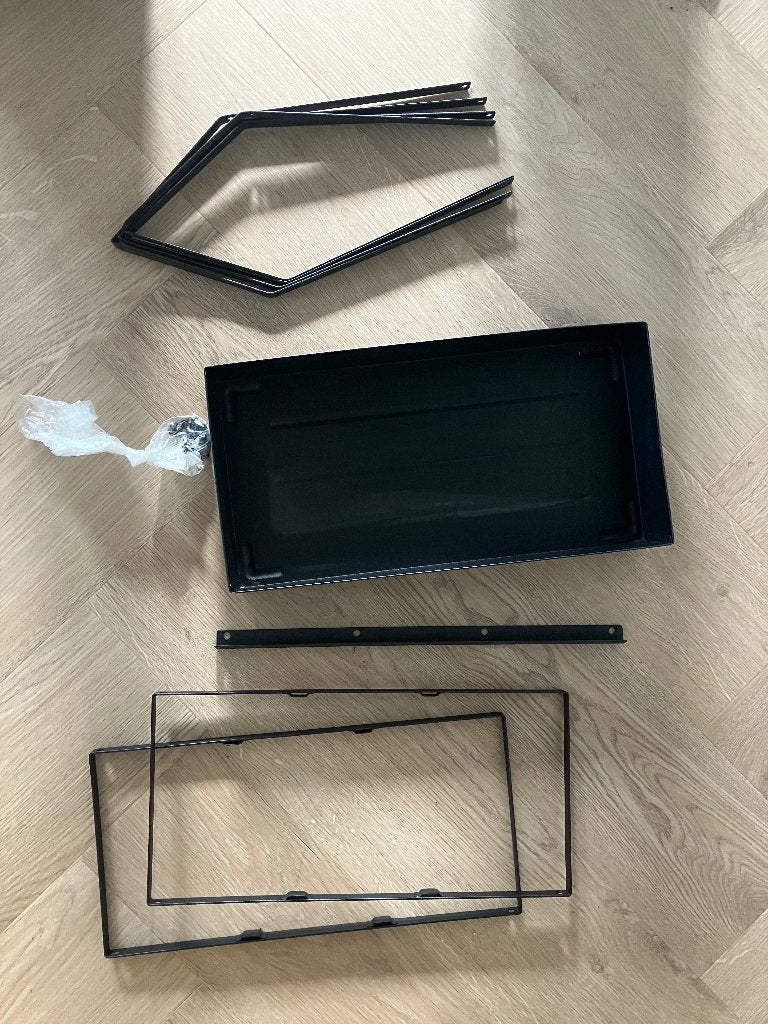 Plantenrekje/ huisje van ijzer, 25 tot 50 cm, Zwart, Ophalen of Verzenden, Zo goed als nieuw