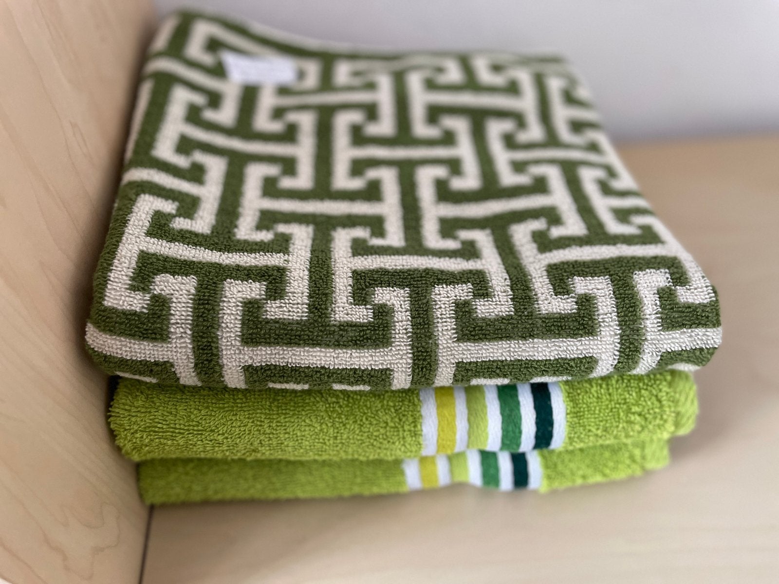 Set van 3 groene handdoeken (Vroom & Dreesmann en Ross), Overige merken, Handdoek, Nieuw, Ophalen of Verzenden