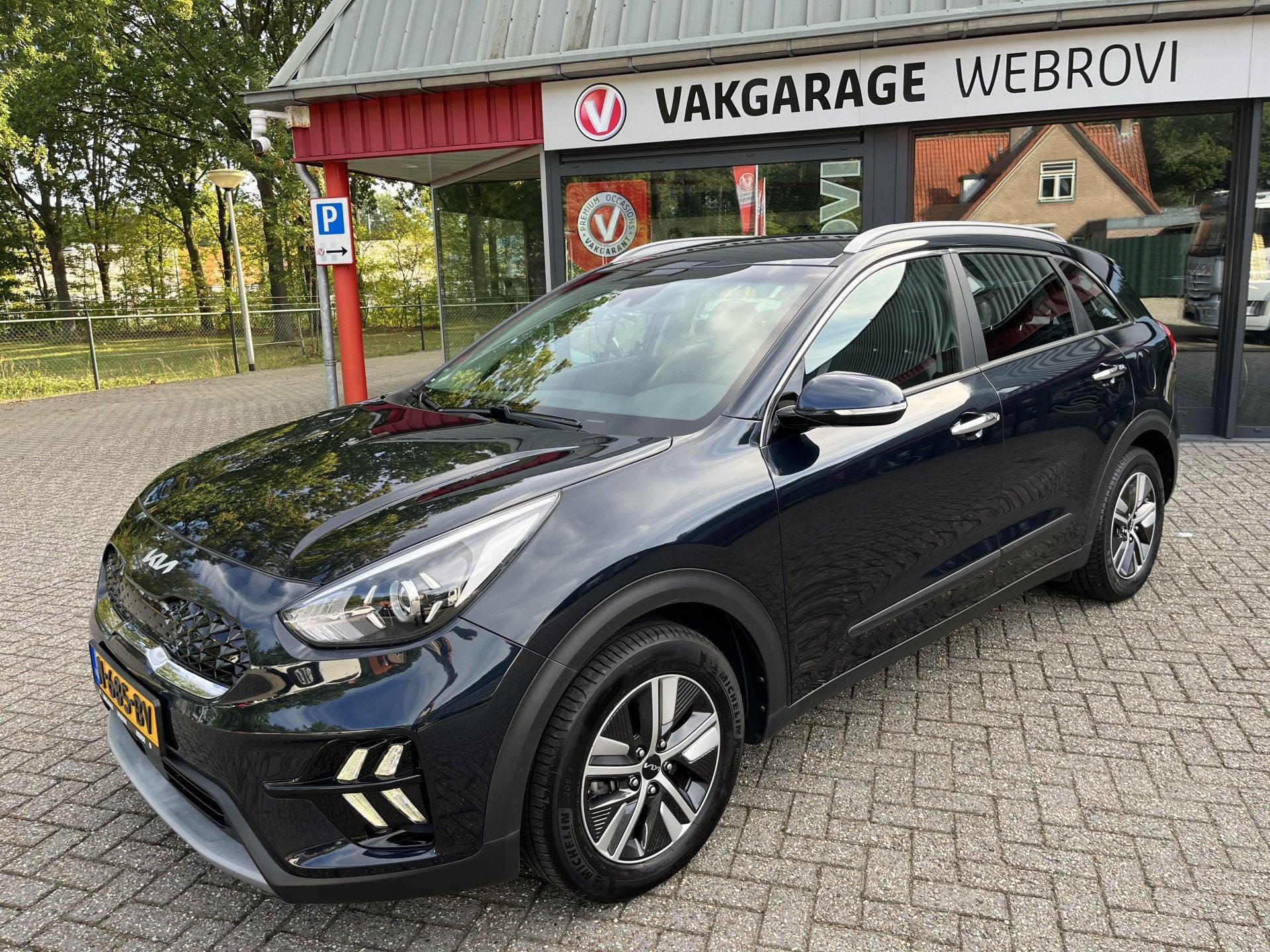 Kia Niro 1.6 GDi Hybrid DynamicLine Trekhaak Incl Beurt, Auto's, Dealer onderhouden, Gebruikt, Euro 6, Met garantie (alle)