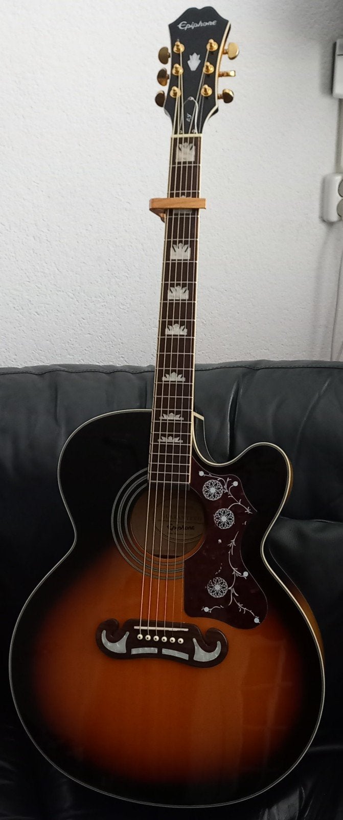 Epiphone EJ 200 westerngitaar met koffer., Muziek en Instrumenten, Ophalen, Zo goed als nieuw, Western- of Steelstringgitaar, Met koffer
