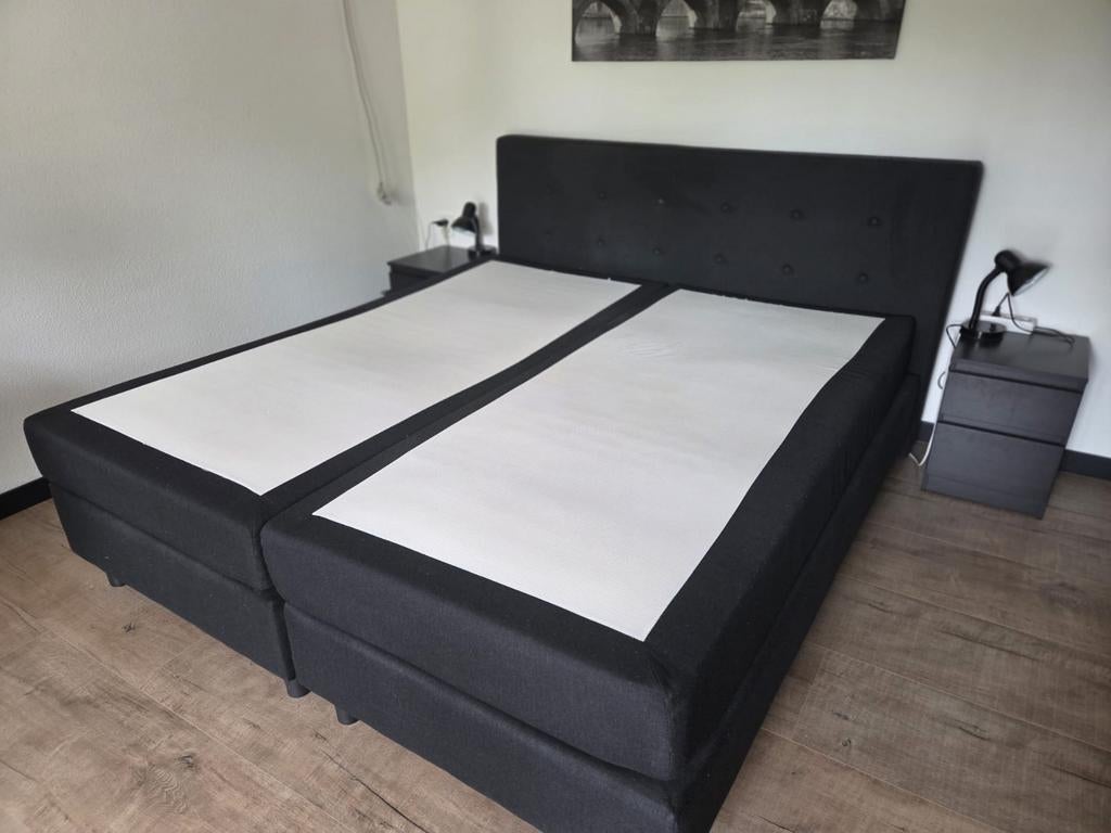 Zo goed als nieuw tweepersoons boxspringbed, Zwart, Tweepersoons, Ophalen of Verzenden, Zo goed als nieuw