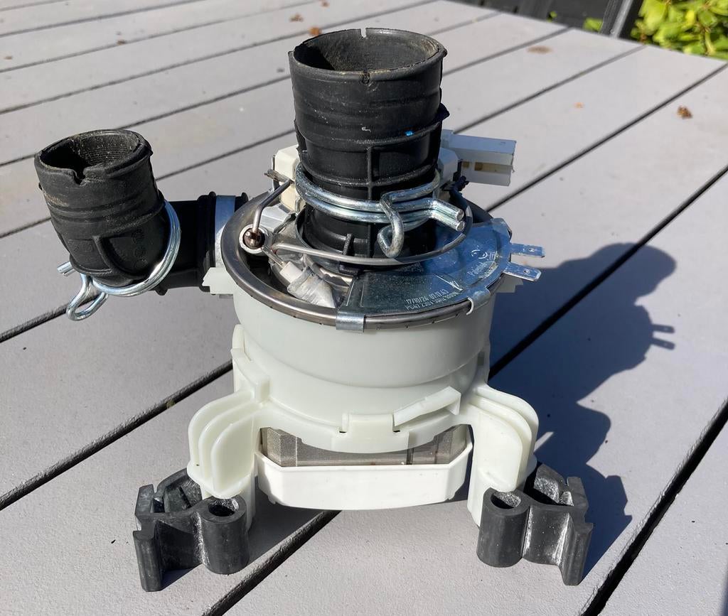 Circulatiepomp met verwarmingselement voor AEG vaatwasser, Ophalen of Verzenden, Zo goed als nieuw