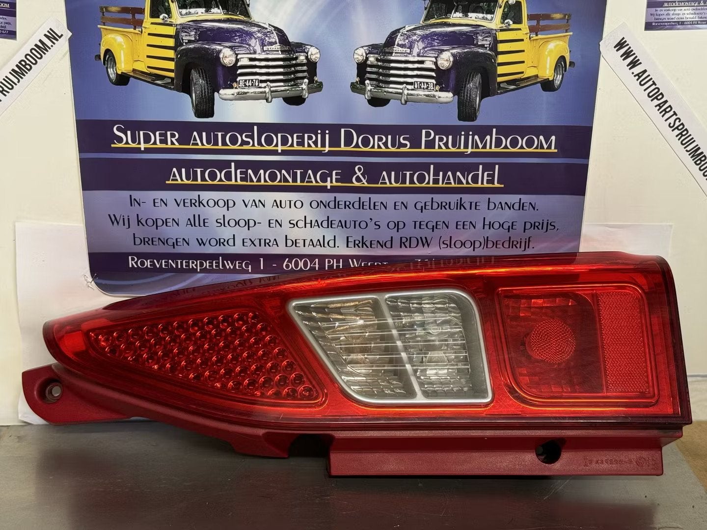 Peugeot partner achterlicht rechts, Taurusavenue 1
2132 LS  Hoofddorp, NL, Gebruikt, Contact.group@renault.com, Stellantis N.V.